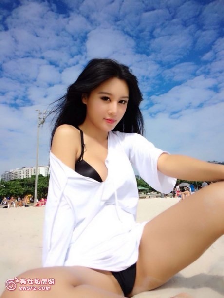 她的裸爱场景原画质